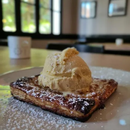 Hotel L'auberge De 3*