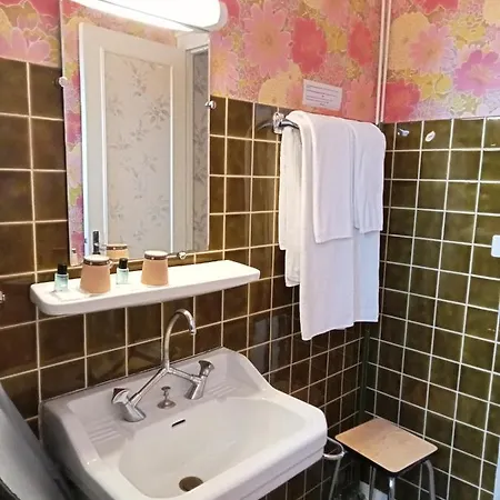 Отель L'auberge De 3*