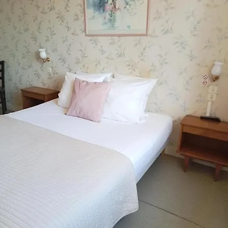 Hotel L'auberge De Lugos