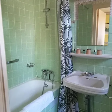 Hotell L'auberge De Lugos