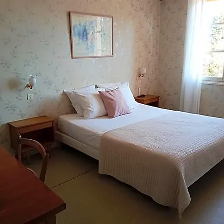Hotel L'auberge De 3*