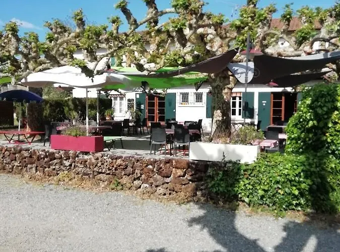 L'auberge De מלון Lugos