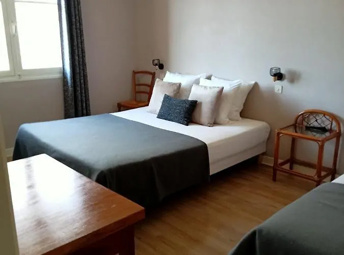 מלון L'auberge De 3*